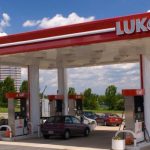 O companie romaneasca pe lista cumparatorilor Lukoil Romania