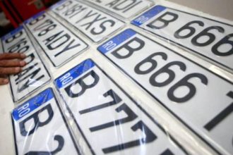 Patru politisti acuzati de mita la inmatriculari