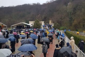 Pelerinaj la Pestera Sf Andrei eveniment religios important