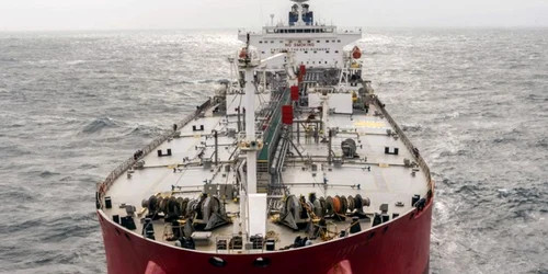 Petrolier maltez atacat de pirati pe coasta Somaliei