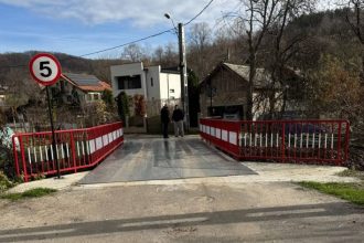 Pod reabilitat in Stefanesti