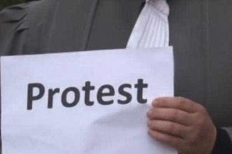 Protest al sindicalistilor din invatamant Demisia Jos Guvernul