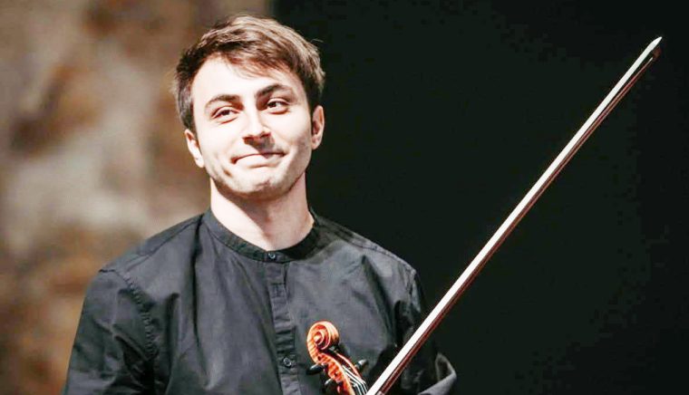 Violonistul Aron Cavassi solist la concertul Mozart Pitesti
