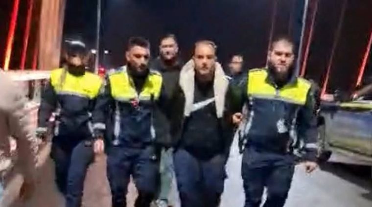 taximetrist injunghiat in mioveni geaca furata poliistii care l au prins