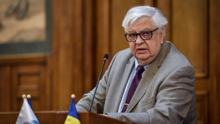 A murit economistul si profesorul Mircea Cosea