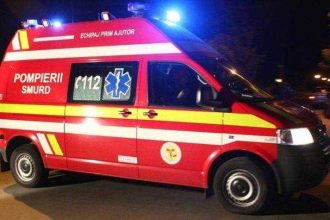 Accident in centrul Pitestiului femeie transportata cu SMURD ul