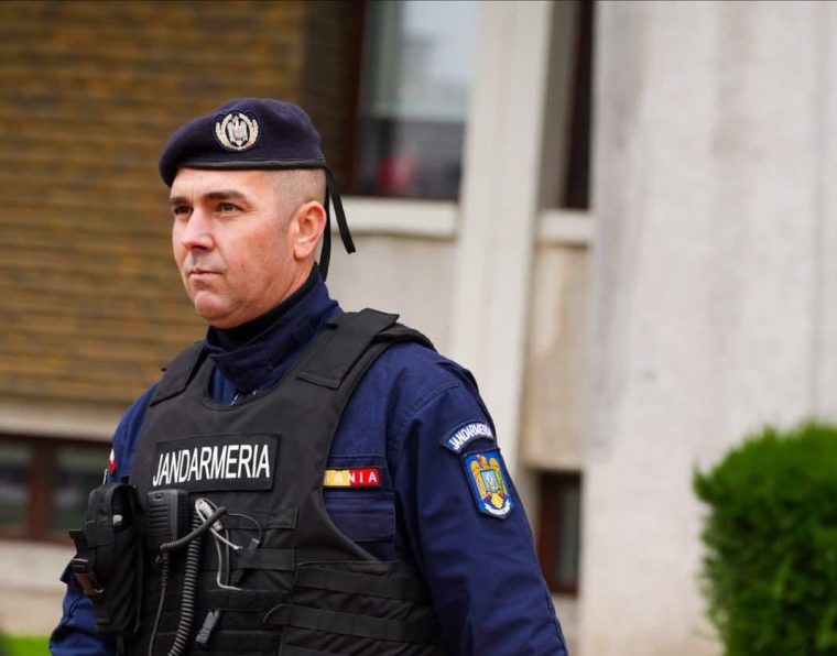 Argesean amendat cu 52000 lei pentru apeluri false la 112