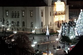 Colindatori calareti in centrul Campulungului