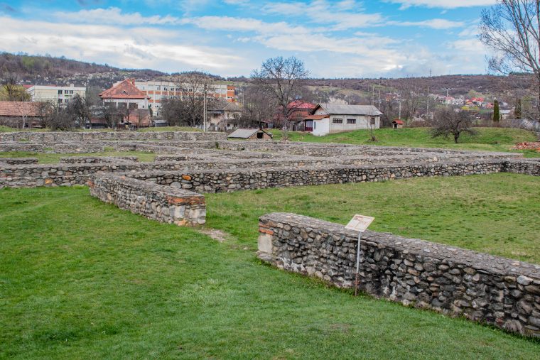 Constructiile moderne din Castrul Roman Jidova vor fi demolate