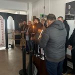 Detinutii de la Mioveni au cantat colinde in Pitesti