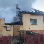 Doua familii au ramas fara adapost de sarbatori