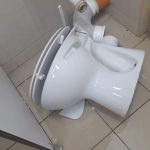 Elevii au distrus toaleta Filarmonicii Pitesti