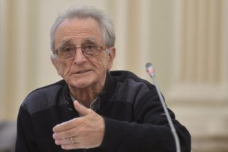 La 80 de ani Cristian Gatu se casatoreste cu iubita mai tanara