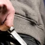 Manelistul care si a injunghiat sotia a fost eliberat