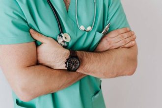 Medicii de ambulator avertizeaza Guvernul si ameninta cu oprirea activitatii