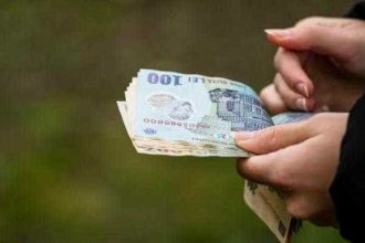 Ministrul Muncii respinge reducerea ajutorului de somaj