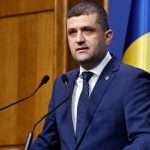 Ministrul interimar al Apararii Radu Miruta reclamat pentru rasism