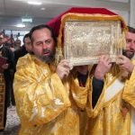 Moastele Sfintei Filofteia aduse la Spitalul Municipal Curtea de Arges