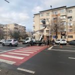 Nou la Mioveni Semafor cu buton pe Dacia