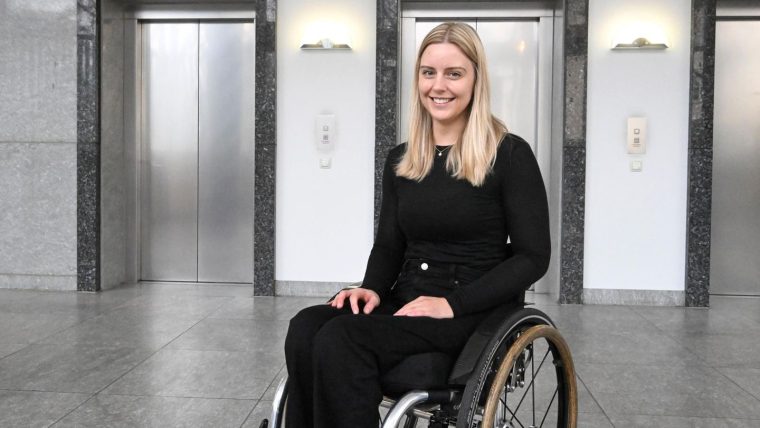 O femeie paralizata partial calatoreste in spatiu