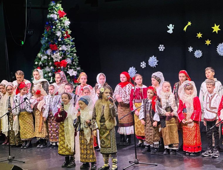 O zi speciala la Mioveni Festivalul de Traditii si Obiceiuri