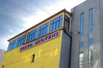 Piaza Dacia din Mioveni program sarbatori