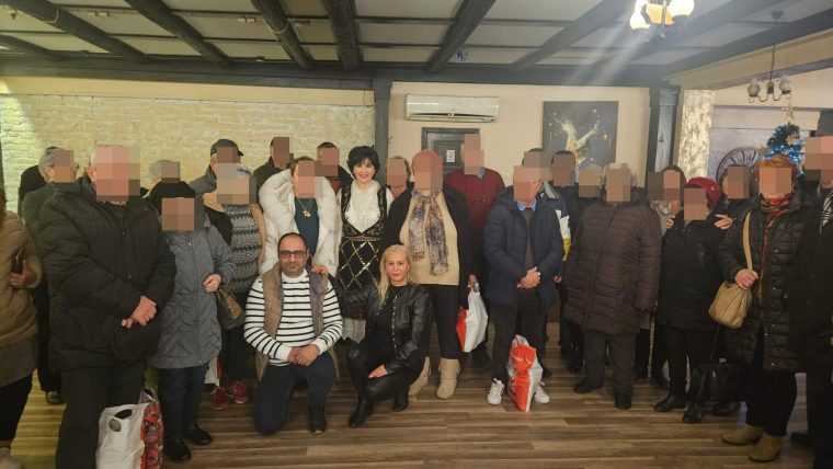 Piteshti Bucurie pentru 100 de pensionari modesti