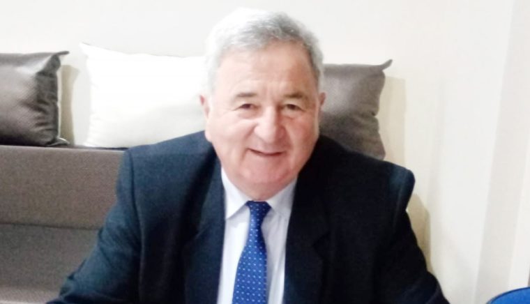 Primarul din Cateasca se grabeste pentru serbare