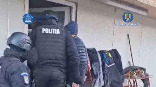 Tanar din Arges arestat dupa furt de 30000 lei