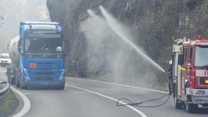 Trafic blocat ore intregi pe Valea Oltului din cauza scaparilor de gaze
