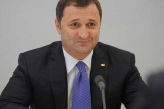 Vlad Filat fost premier dat in urmrire internaional