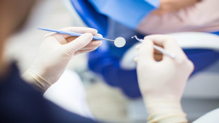 cazul fetitei decedate la dentist clinica acuza doi angajati pentru lipsa autorizatiei sanitare