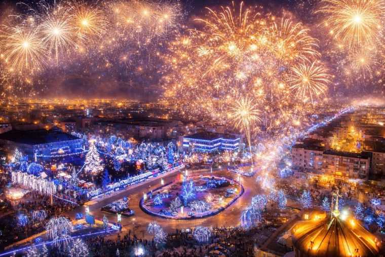 foc de artificii de revelion in mioveni strazi de ocolit cu masina