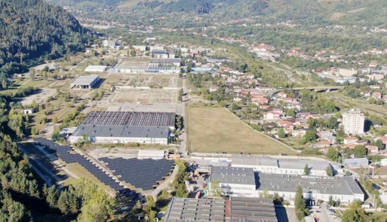 jale pe fosta platforma ARO fabrica Lear se inchide