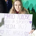 prezenta simpatica la meciul arges botosani doctorita a cerut tricoul lui mario tudose