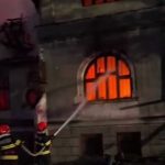 Actualizare Vila istorica in flacari la Stoenesti Incendiul a fost stins in zorii zilei