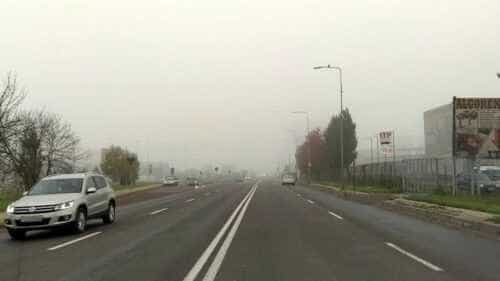 Avertisment pentru conducatori auto ploaie asfalt slippery si ceata pe drumuri in diverse regiuni