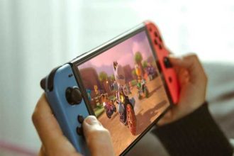 Baiat de 11 ani acuzat ca si a omorit tatal dupa ce i a luat consola de jocuri