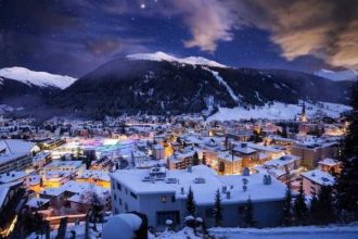 Davos 2026 Romania participa cu cea mai mare echipa guvernamentala la Forumul Economic Mondial