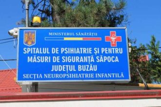Doi angajati de la Spitalul de Psihiatrie Sapoca atacati de un pacient care incerca sa evadeze