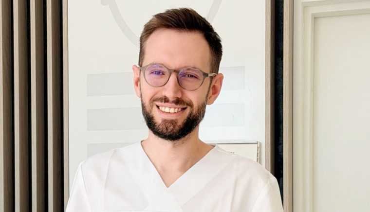 Dr Vlad Negru un stomatolog de succes cu doua clinici deschise la doar 30 de ani
