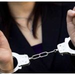 Femeie arestata pentru ca si a batut sotul cu facaletul