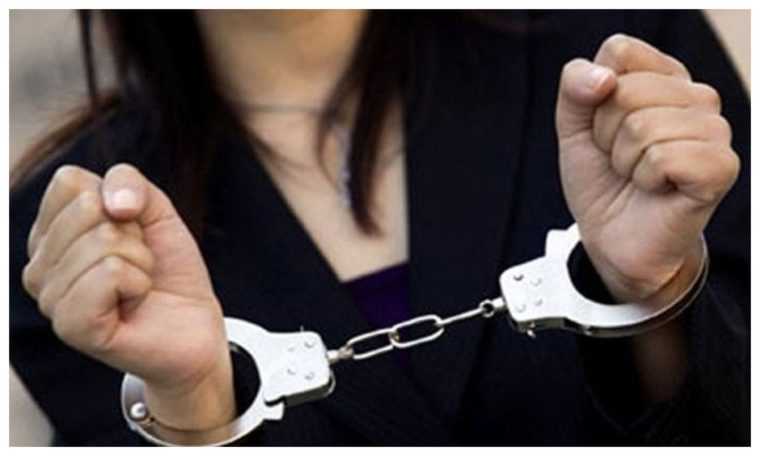 Femeie arestata pentru ca si a batut sotul cu facaletul