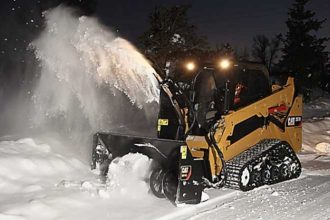 Haos pe Transalpina DN 67C blocat de zapada