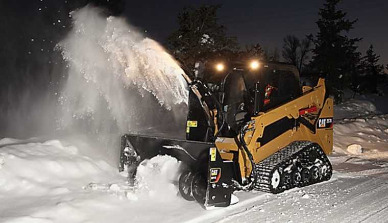 Haos pe Transalpina DN 67C blocat de zapada