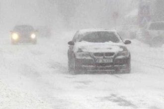 Iarna a oprit traficul doua drumuri nationale inchise