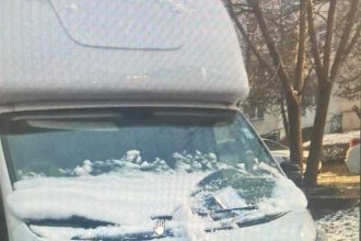 Microbuze parcate ilegal in Pitesti amenzi date de politisti
