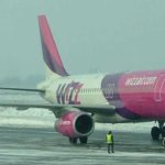 Momente tense pe aeroportul din Sibiu avion Wizz Air aproape a iesit de pe pista