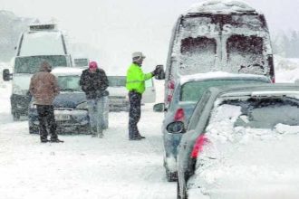 Ninsori in 14 judete Circulatie cu dificultate