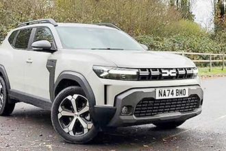 Noul Duster isi face debutul pe piata din Asia cu un design revizuit fabricat in India la uzina din Chennai